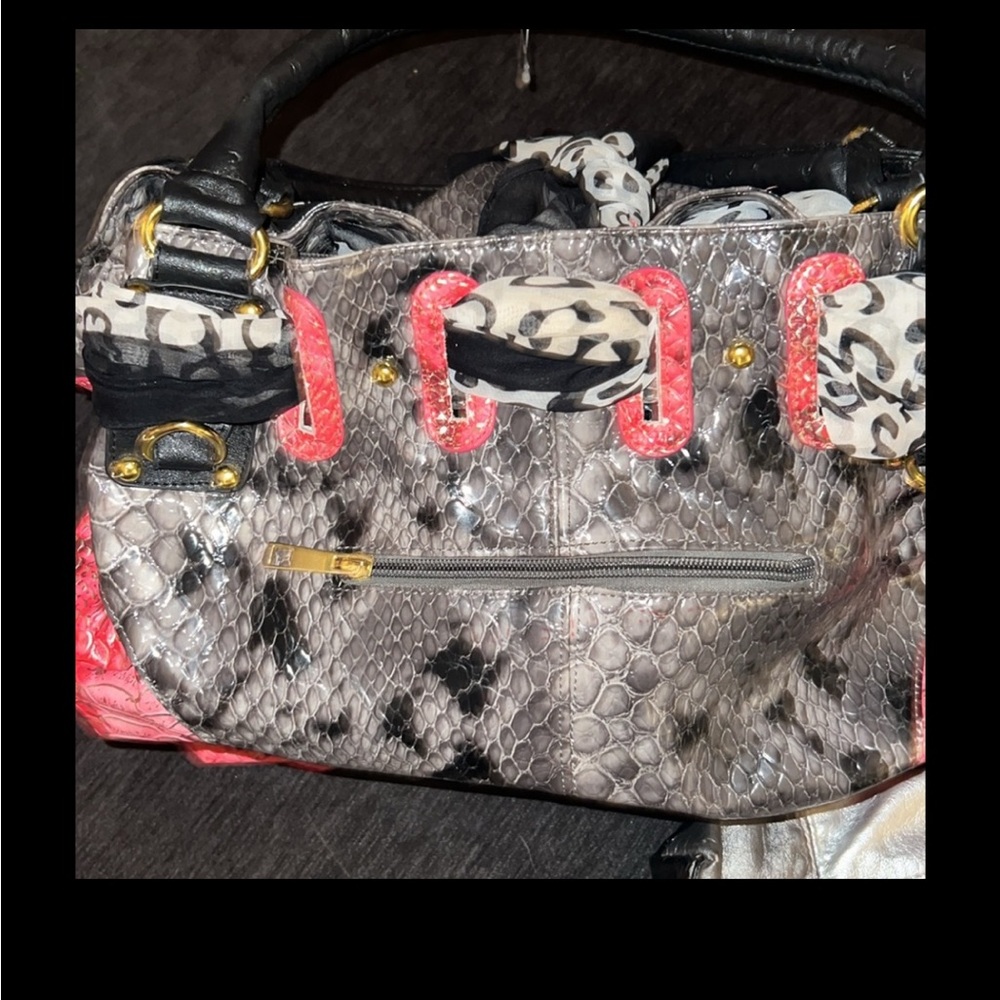 Stylish Multicolor Handbag - Picture 2 of 4